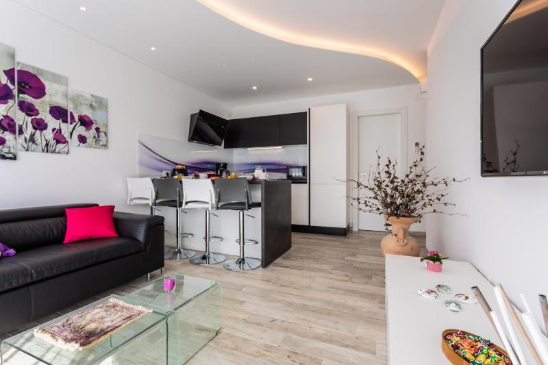 Superior Apartment image 1