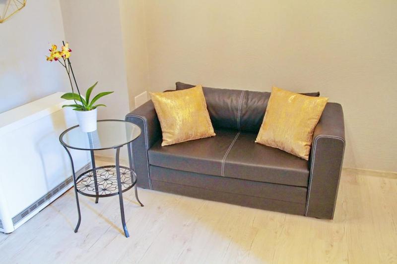 Grey Rooms - image 2