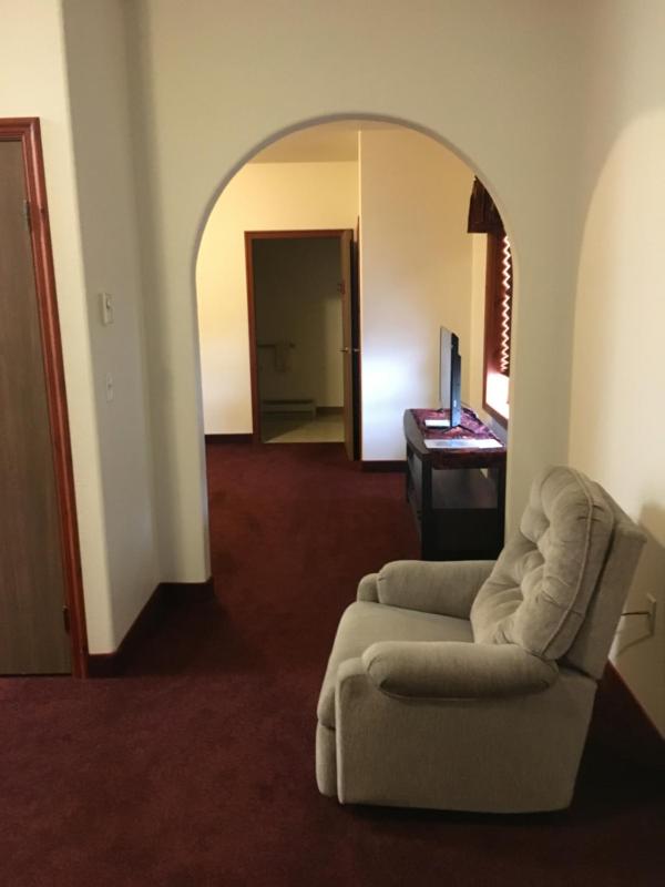 King Suite image 3