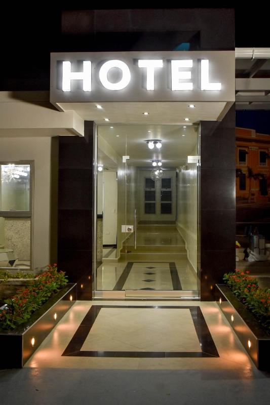 Hotel Prado Real - image 14