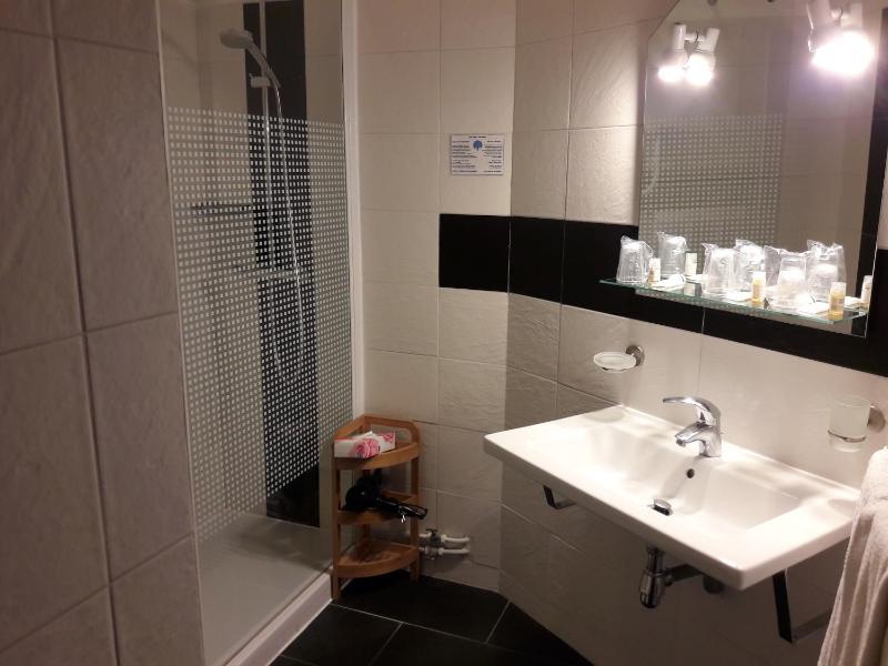 Comfort Triple Room with Sea View image 1