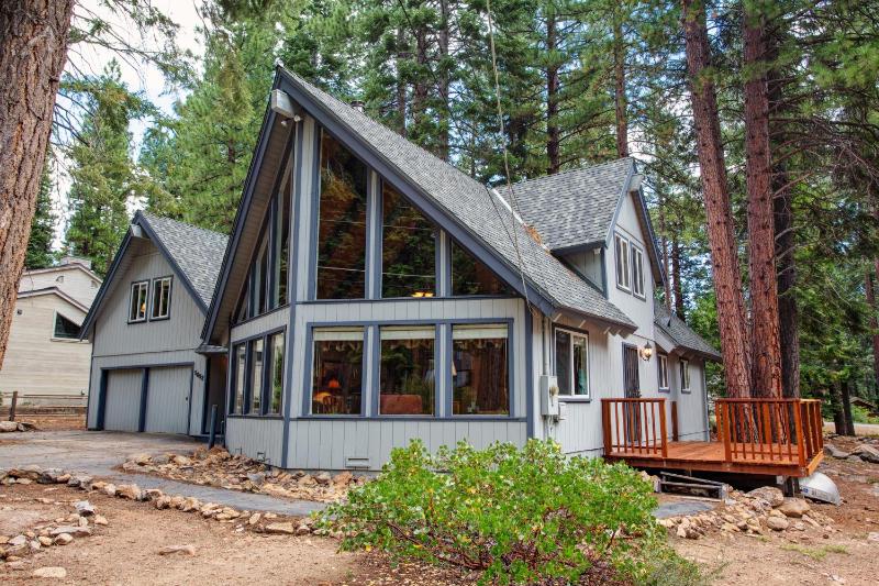 Five-Bedroom House image 3