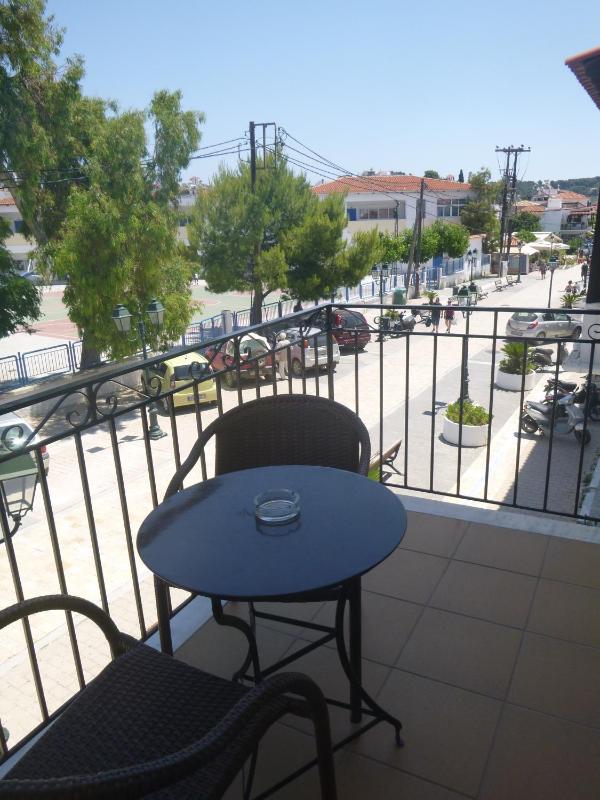 Karafelas Hotel - image 16