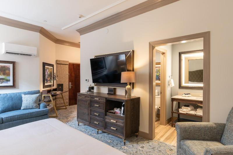 Junior Suite image 2