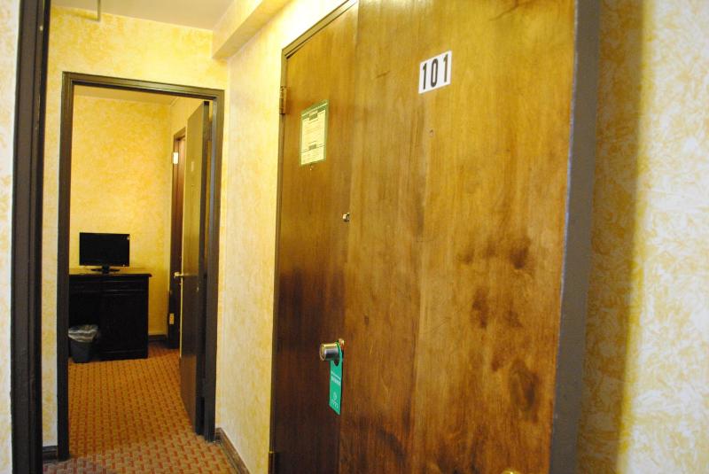 Suite image 2