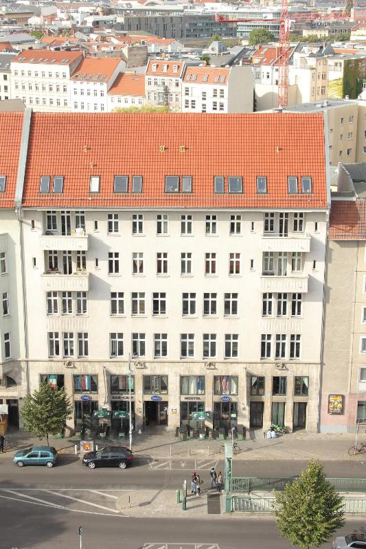 St Christopher's Berlin - Alexanderplatz Apartments - image 14
