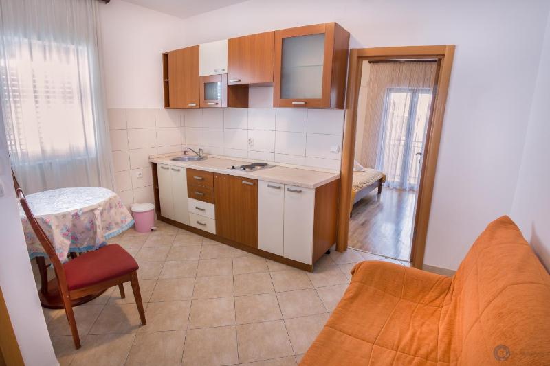 Apartments and rooms Marija - image 14