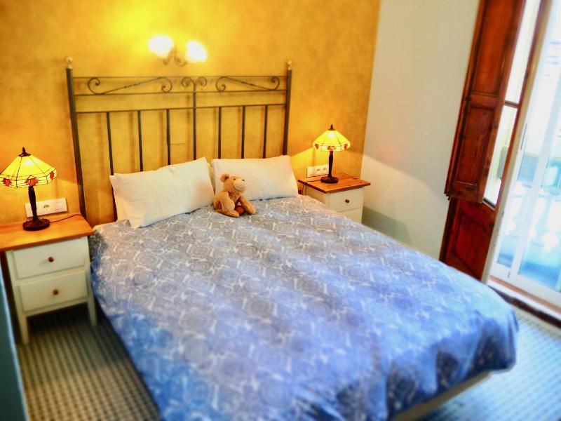 Superior Double or Twin Room with City View image 3