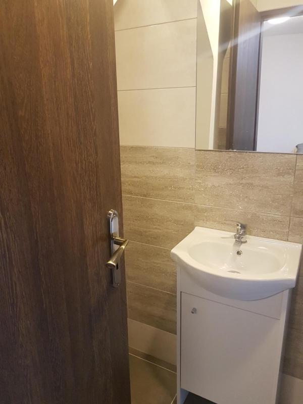 Double Room image 3
