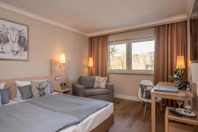 Standard Double Room image 4