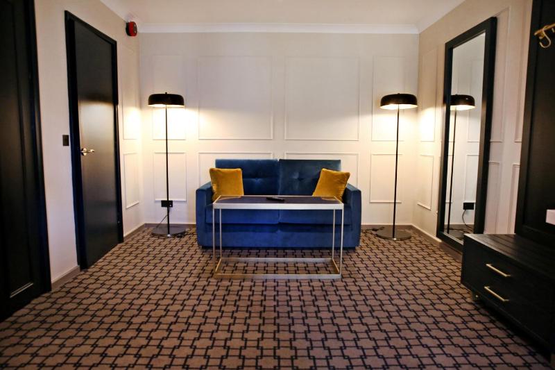 Deluxe Double Room image 1