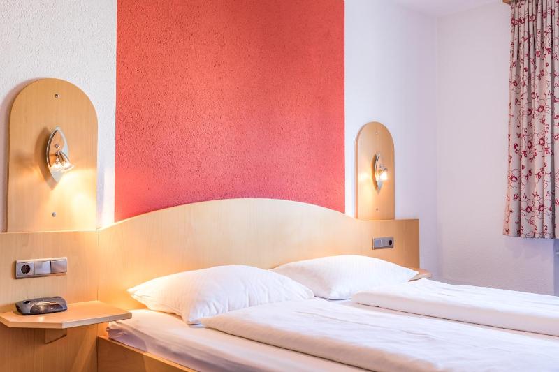 Standard Double Room - Annex image 3