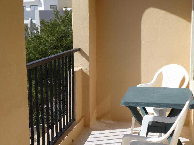 Double or Twin Room with Sea View image 3