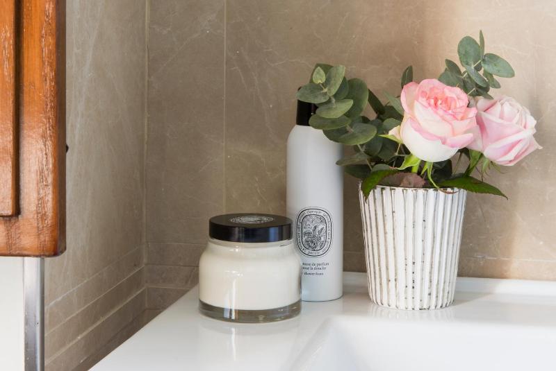 Superior Family Room image 4