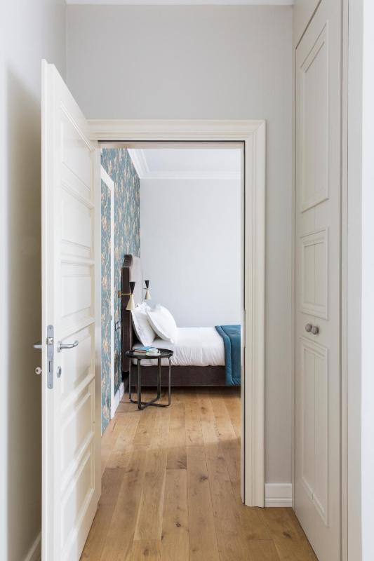 Superior Family Room image 2