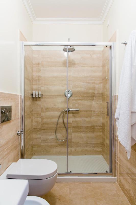 Superior Single Room image 3