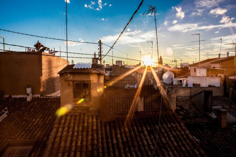 Hulot B&B Valencia - image 7