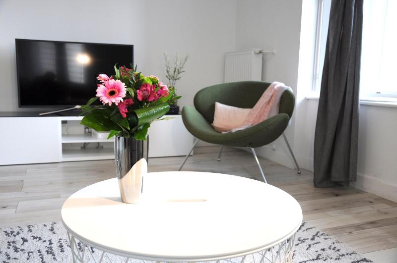 Parlament Panorama Luxury Apartman - image 11