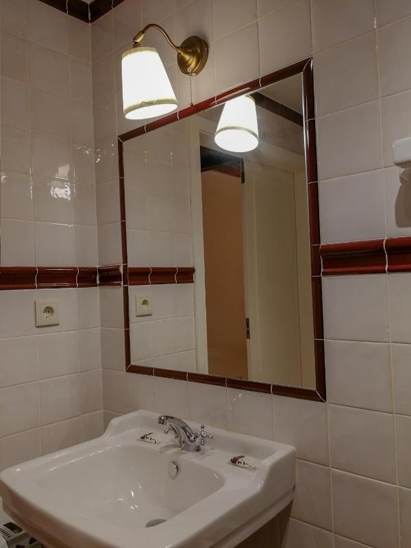 Double Room image 2