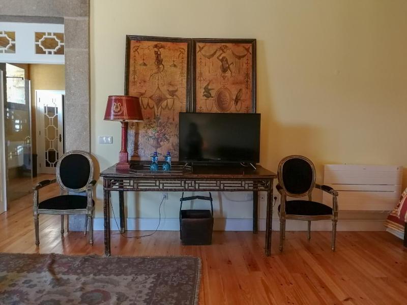 Family Room image 4