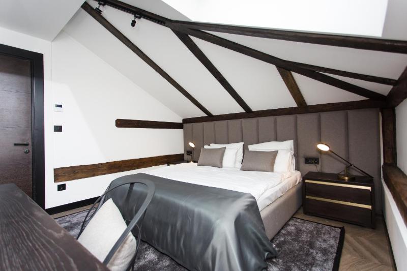 Standard Apartment image 3