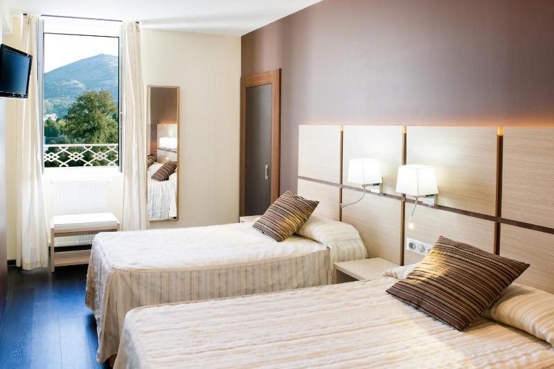 Quadruple Room image 1
