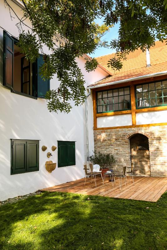 5-Bedroom Holiday House image 3