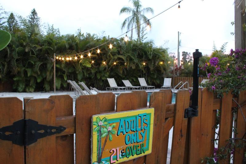 Siesta Key Palms Resort - image 49