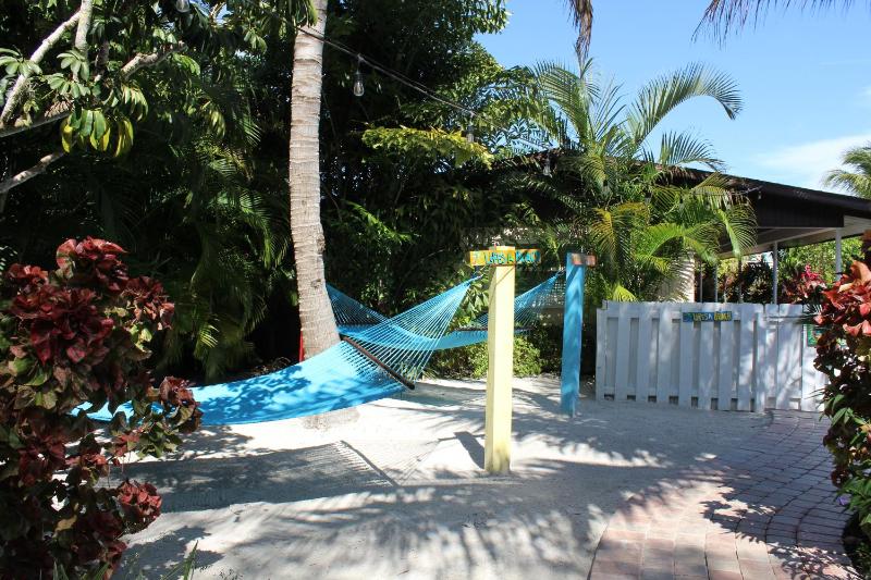 Siesta Key Palms Resort - image 29
