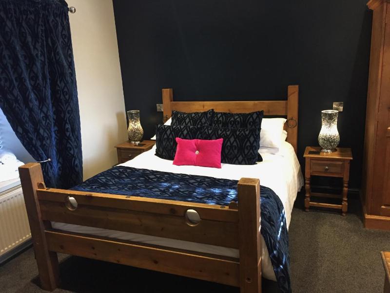 Double Room En suite image 1