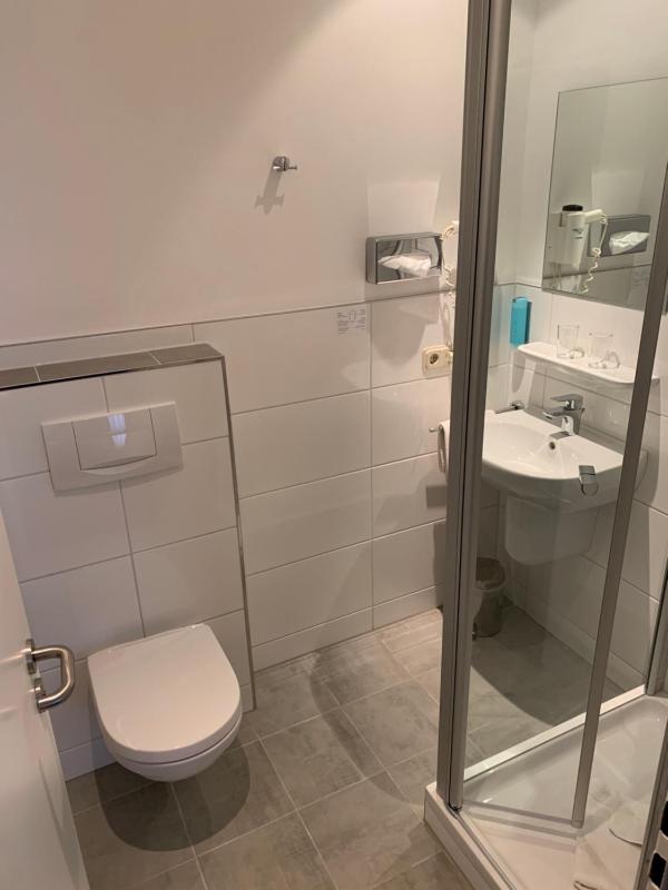 Double Room image 2