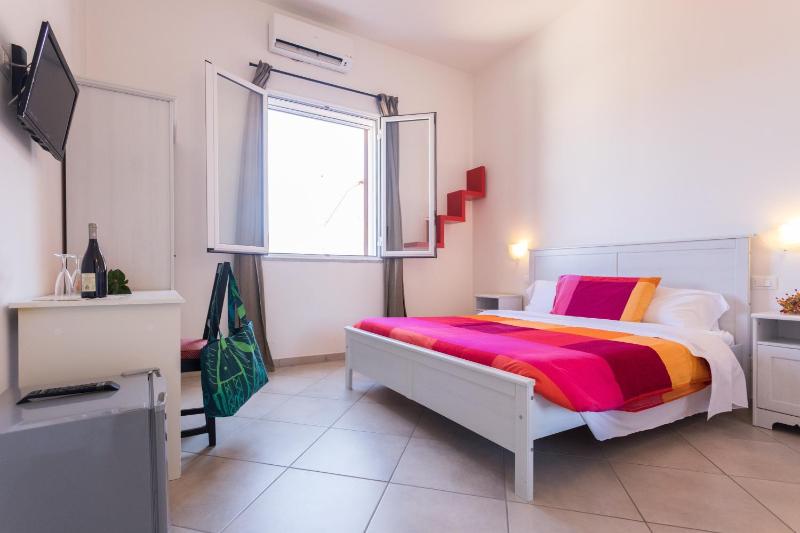 Double Room with Private Bathroom image 1