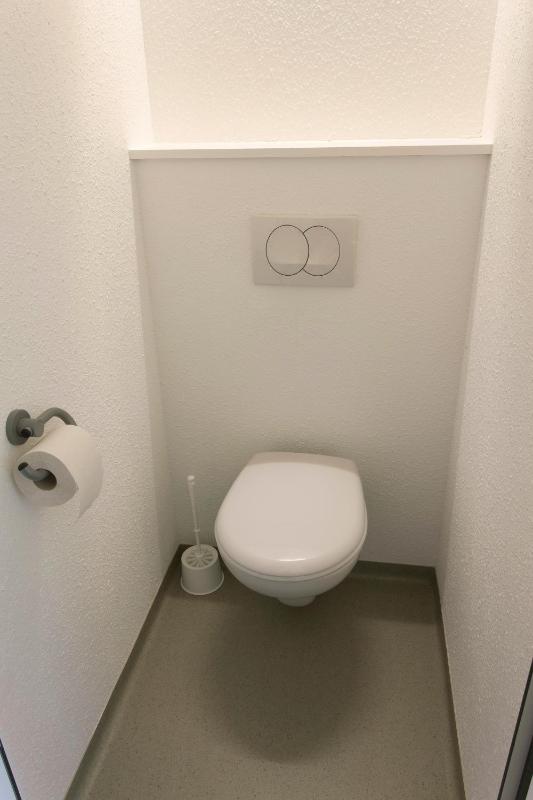 Twin Room image 2