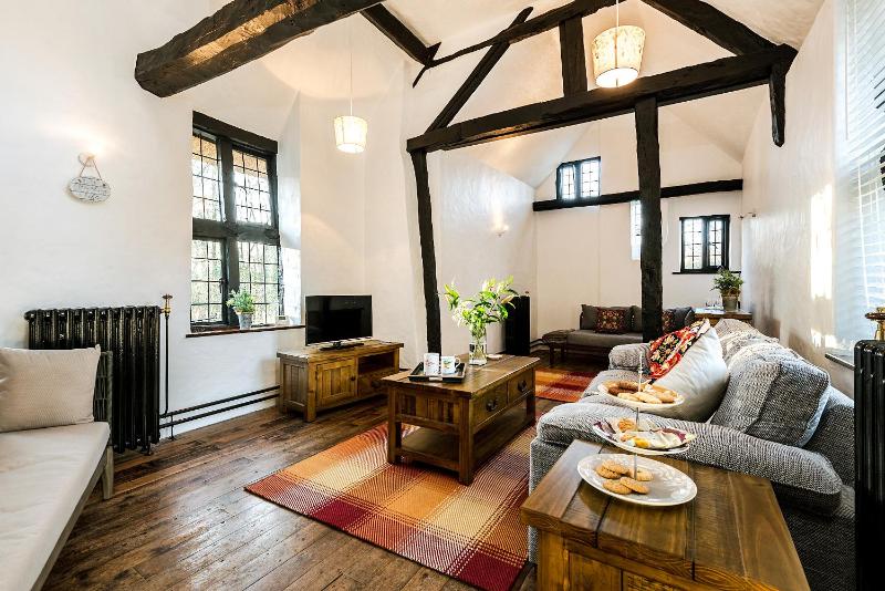 Thatched Cottage image 4