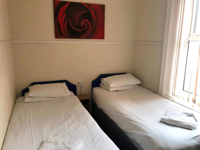Hayward Hotel - image 35