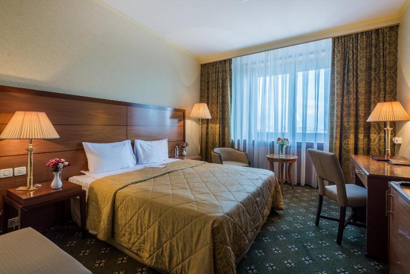 Superior Double Room image 1