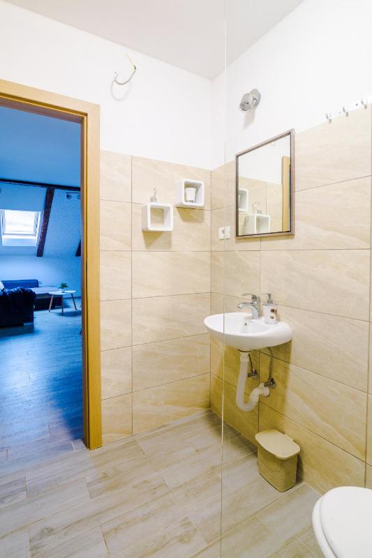 Deluxe Apartment image 2