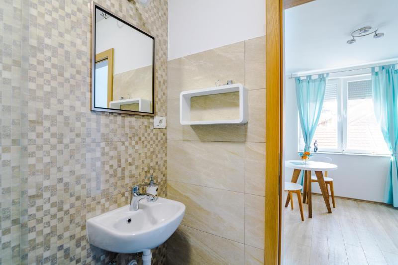 Apartment image 2