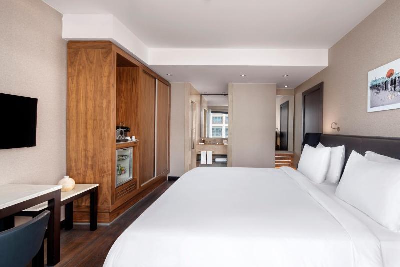 Presidential Suite with Hammam & Sauna image 3