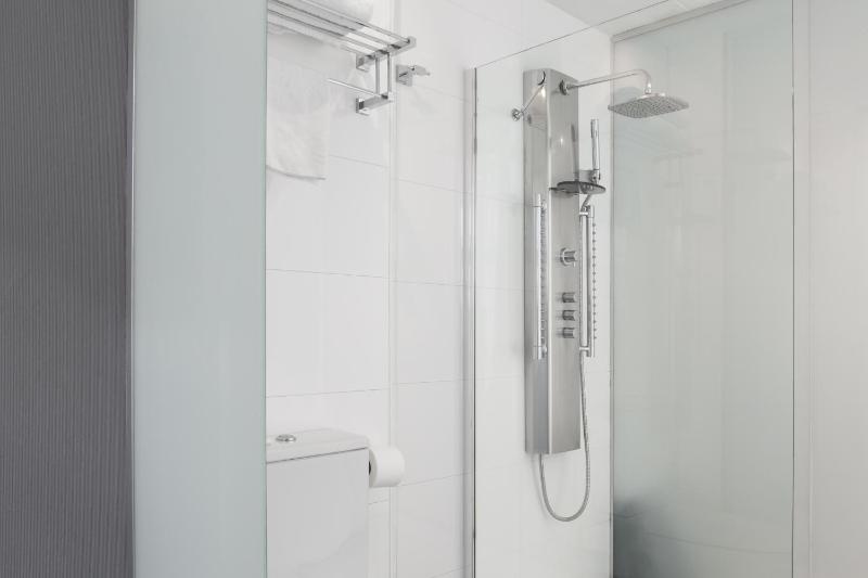 Small Double Room (1-2 adults) image 2