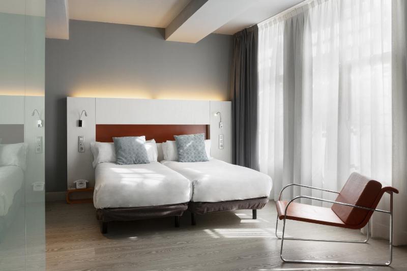 Superior Double Room image 1