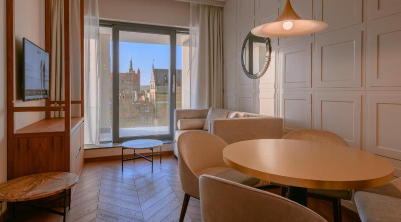 Suite with River View and Spa Access image 3