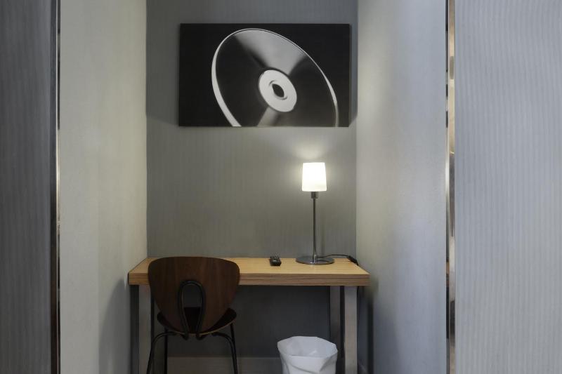 Quadruple Room (4 Adults) image 3