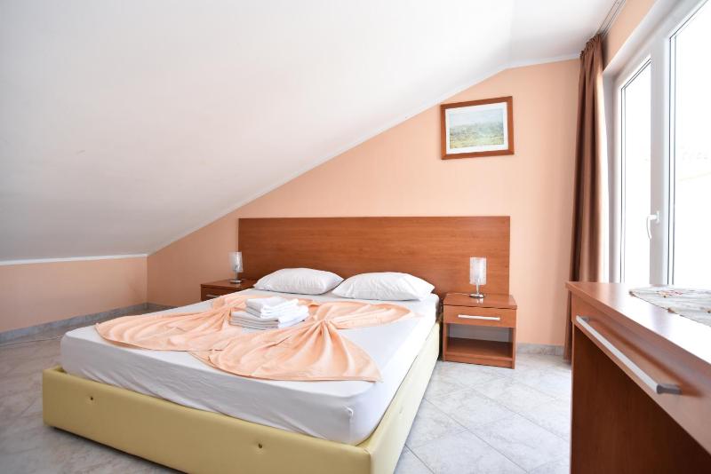 Double Room with Terrace image 2