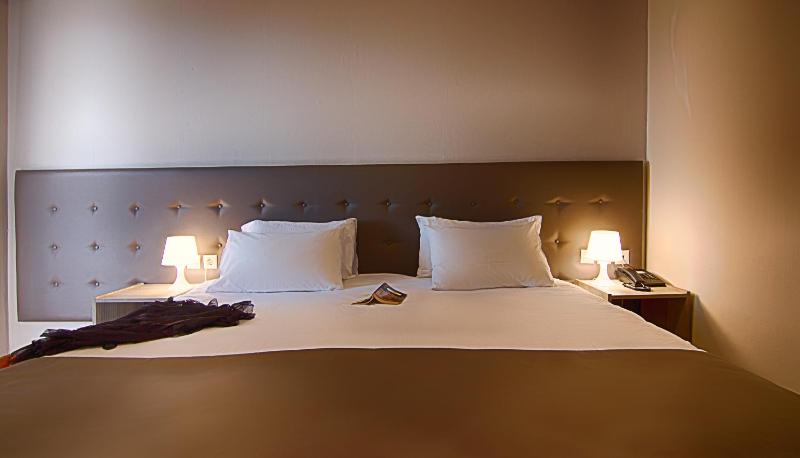 Standard Room image 4