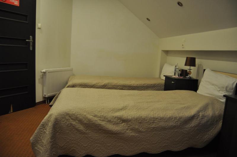 Small Double Room image 4