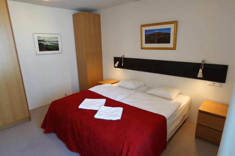 Superior Apartment, 3 Bedroom, 2 Bathrooms - City View image 2