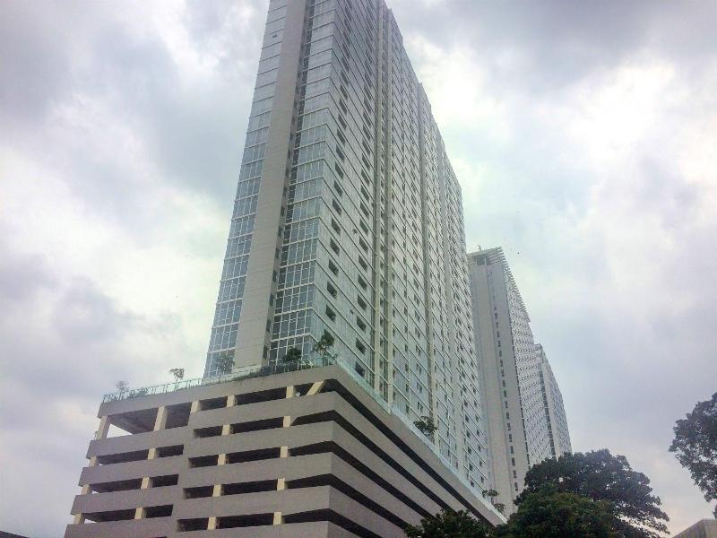 Exclusive Studio Apartment at Menteng Park By Travelio - image 7