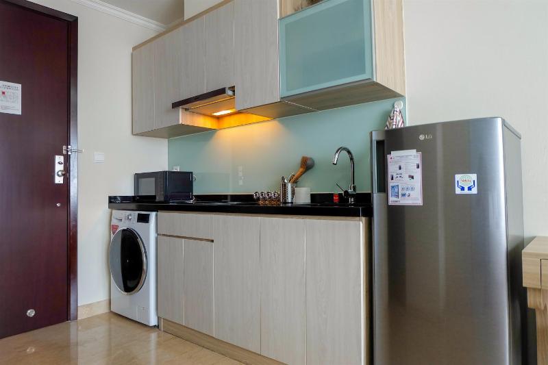 Exclusive Studio Apartment at Menteng Park By Travelio - image 2
