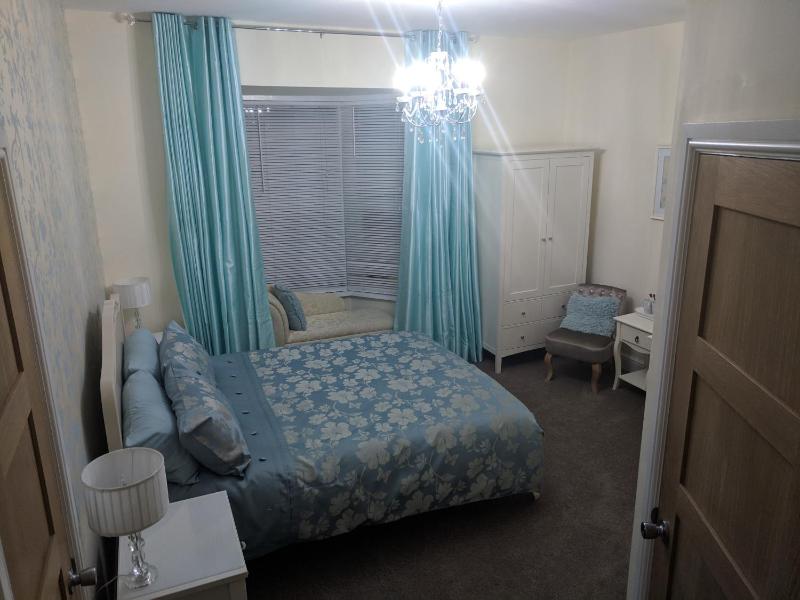 Deluxe Double Room with Bath image 1